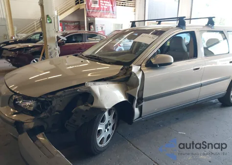 2002 Volvo V70 T5 A Sr/T5 M Sr из США, поврежденный, VIN YV1SW53D021179196